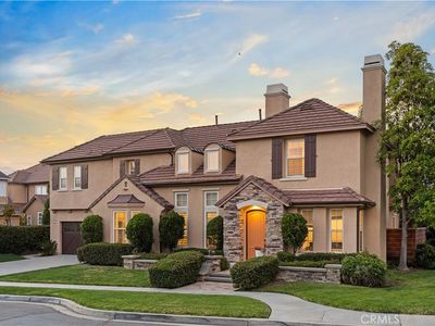 15 Tether Moon Ln
