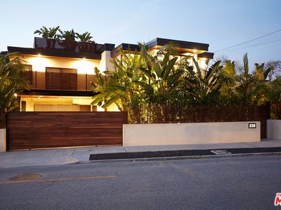 235 Entrada Dr