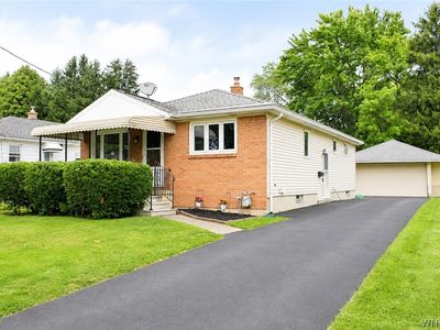 73 Banner Ave