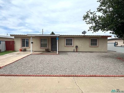1012 W Laughlin Dr