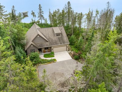 239 Sturgeon Bay Rd