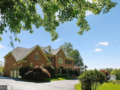 11133 Oakton Rd