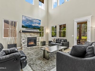 4310 W ARABIAN Trail