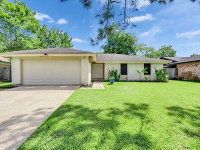 16811 Stardale Ln