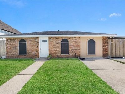3313 Dauterive Dr