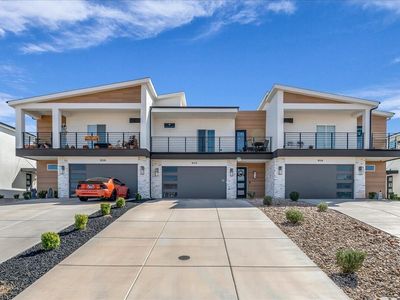 920 E Desert Cactus Dr