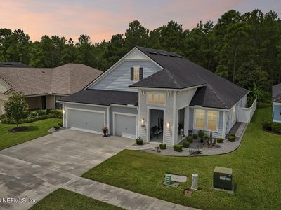 620 CHARTER OAKS Boulevard