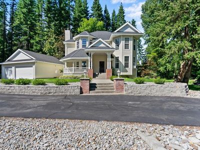 3081 E Saint James Ave