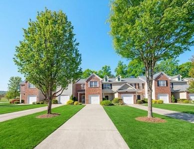 1587 River Main Ct