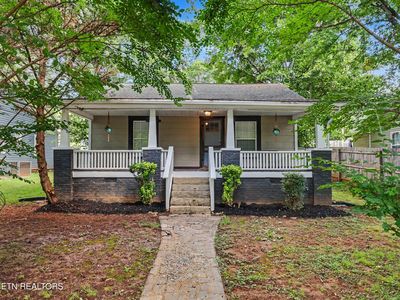 2311 Cedar Ln