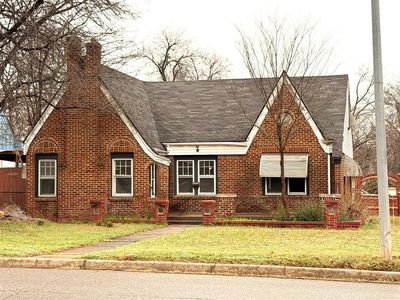 1701 NW 39th St