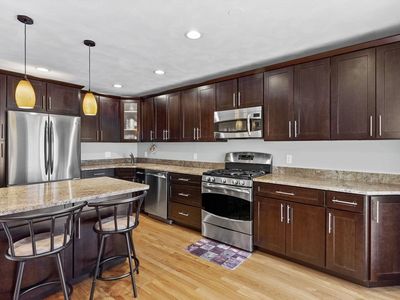 112 Lowell St APT 17