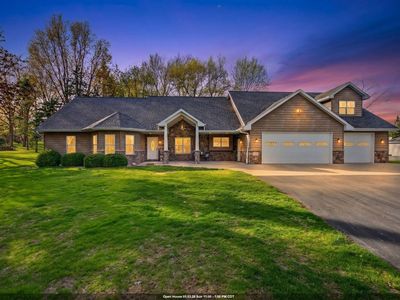 1216 E Apple Creek Rd