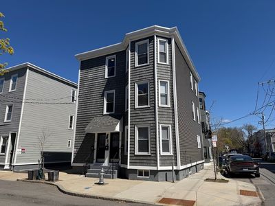 27 Plymouth St