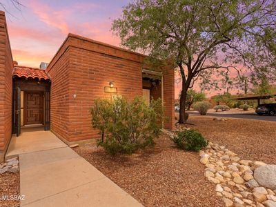 1810 W Calmridge Ln