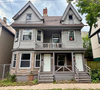 2233 W Orchard STREET