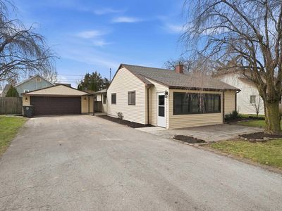 3311 S Cedar Crest Cir