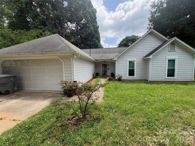 Property at 8410 Gidleigh Ct, Charlotte, NC