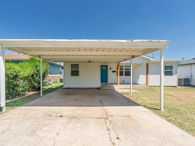 1105 N McKinley Ave