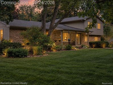 6601 Hemlock Ct