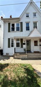1409 Center St