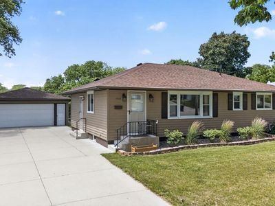 Property at 1525 11th Ave NE, Rochester, MN
