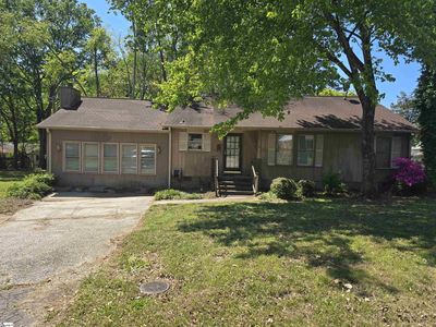 4 Cardinal Dr
