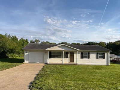 16 Kelly Dr