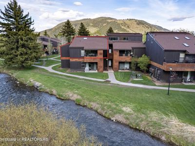 355 W Deloney Ave APT A-10