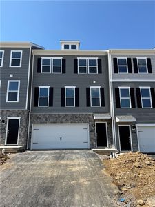 175 Laurel Hills Dr