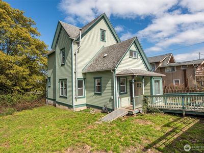 318 W 8th Street