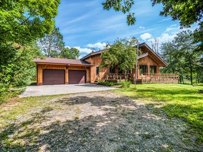 1902 Lakeview Dr SW