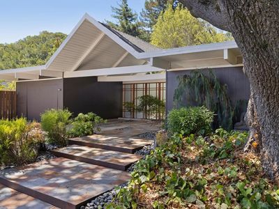 61 Mount Rainier Drive