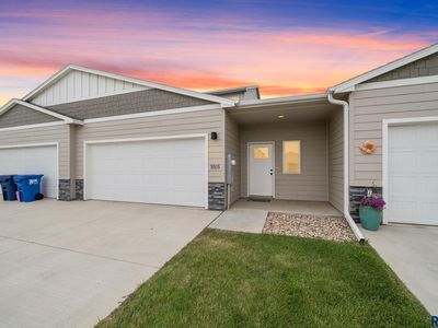 3503 S Broek Dr