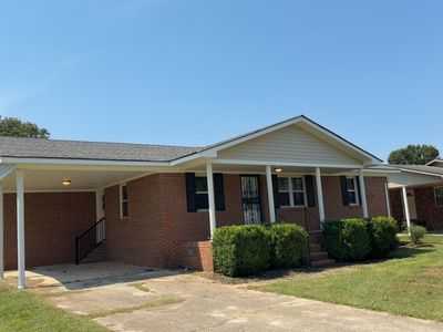 1111 James Ave