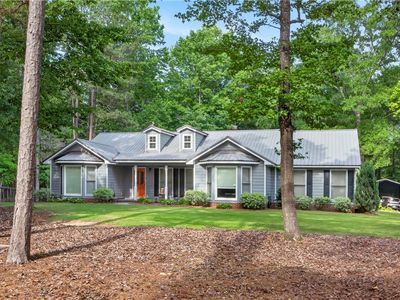 655 Lee Road 737