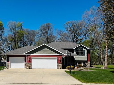 681 W River Dr