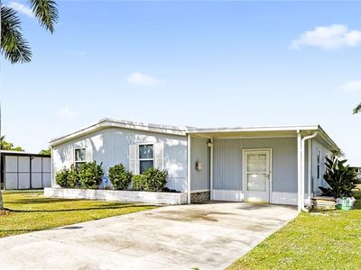 Property at 111 Grassy Key LN, Naples, FL