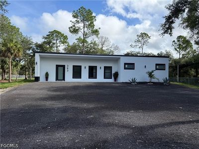363 Montura Ave