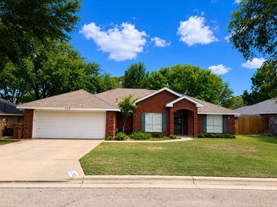 703 Craigmont Dr
