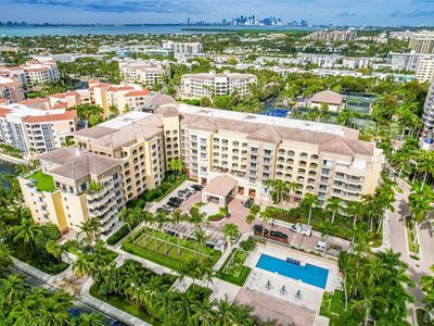 765 Crandon Blvd APT 305