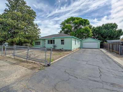 516 Acacia Ave