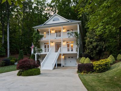 1104 Chickasaw Dr