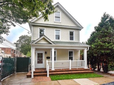 4 S 8th Street