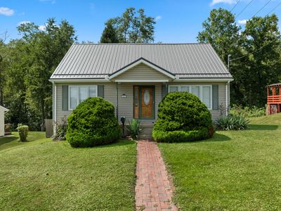 200 Blaney Avenue