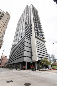 235 W Van Buren St Unit 2216