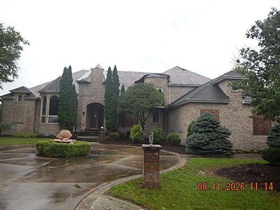 1071 Country Ln