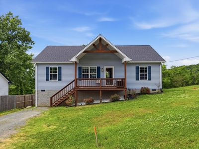 123 Vivian Ln