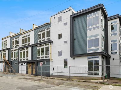 2452 NW 60th Street