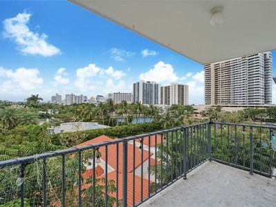 2455 Flamingo Dr APT 504